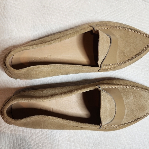 M. GEMI tan suede pointed toe loafers. Women's size 41. - Picture 11 of 16